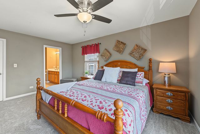 2410 Georgetown Circle, Aurora, IL 60503