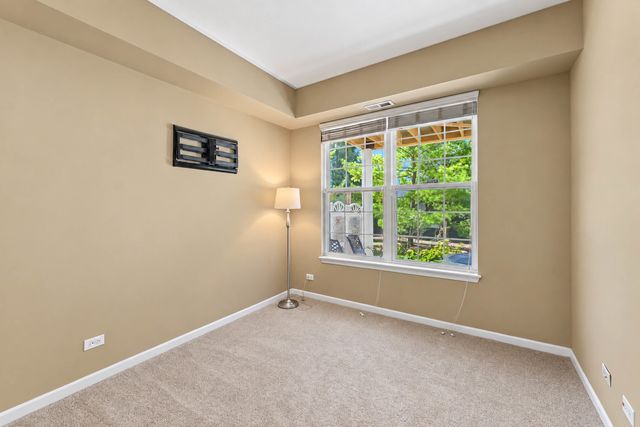 2410 Georgetown Circle, Aurora, IL 60503