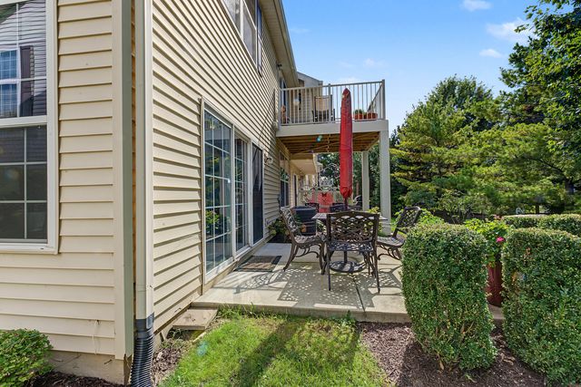 2410 Georgetown Circle, Aurora, IL 60503