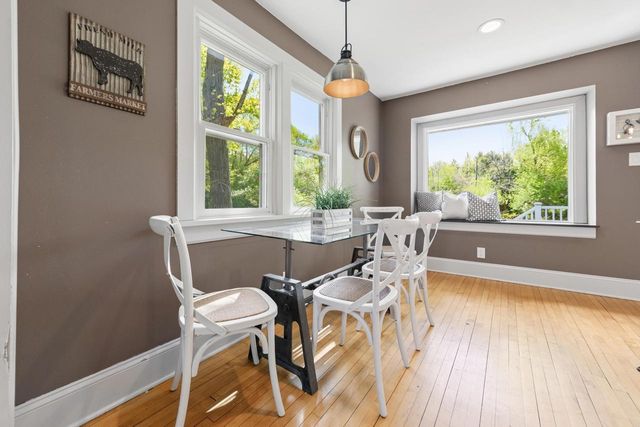 5605 Pine LANE, Mequon, WI 53092