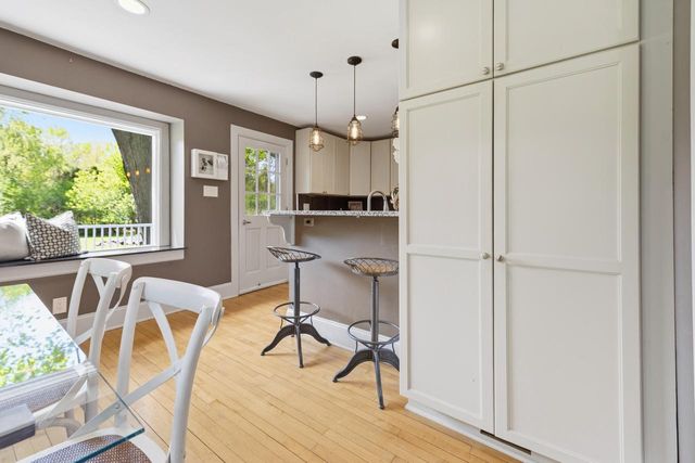5605 Pine LANE, Mequon, WI 53092