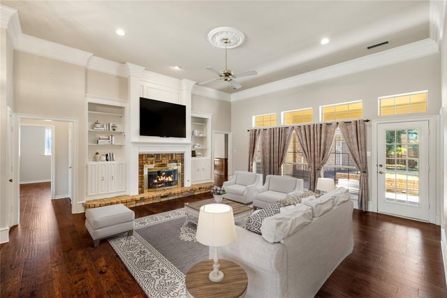 820 Foxwood Lane, Wylie, TX 75098