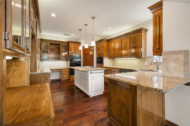 820 Foxwood Lane, Wylie, TX 75098