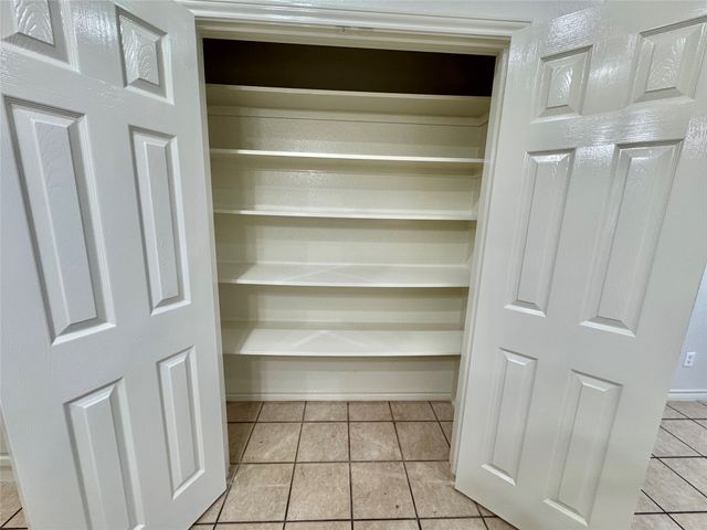 321 Tanglewood Street, Denton, TX 76207