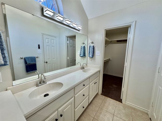 321 Tanglewood Street, Denton, TX 76207