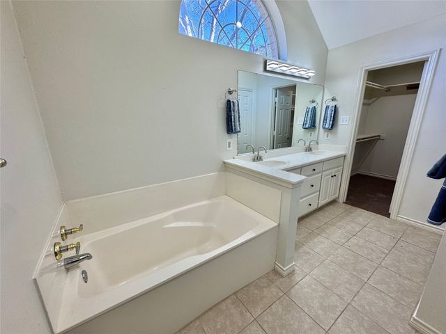 321 Tanglewood Street, Denton, TX 76207