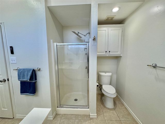 321 Tanglewood Street, Denton, TX 76207