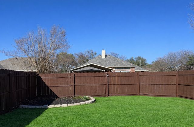 321 Tanglewood Street, Denton, TX 76207