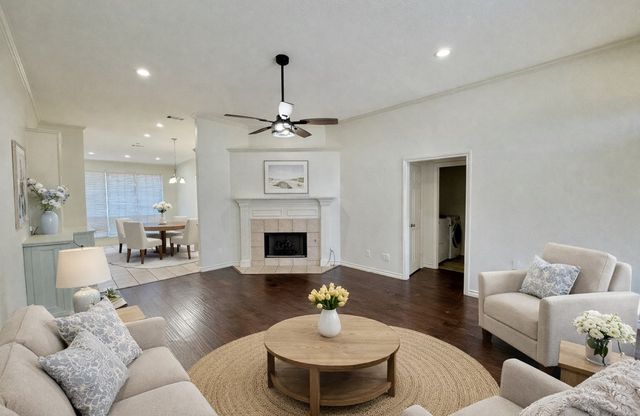 321 Tanglewood Street, Denton, TX 76207