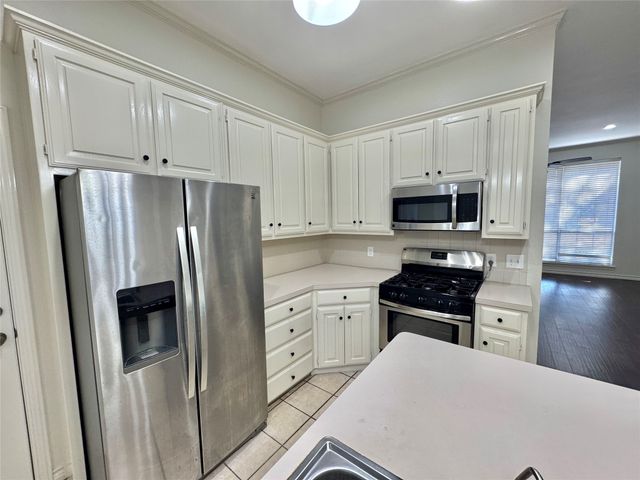 321 Tanglewood Street, Denton, TX 76207