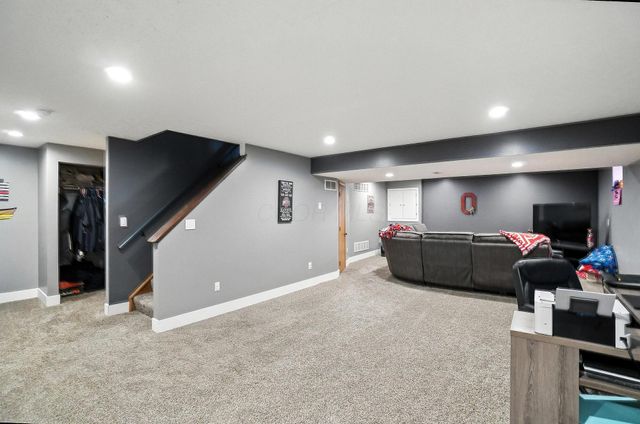 555 Ablemarle Circle, Delaware, OH 43015