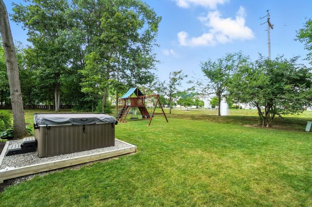 555 Ablemarle Circle, Delaware, OH 43015