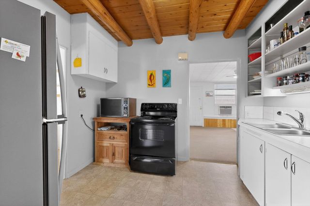 1011 Calle Sierra Vista, Espanola, NM 87532