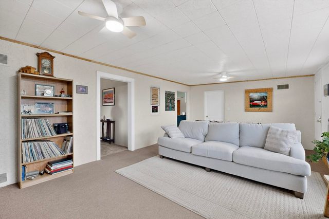 1011 Calle Sierra Vista, Espanola, NM 87532