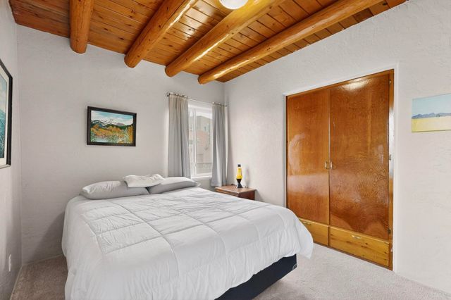 1011 Calle Sierra Vista, Espanola, NM 87532