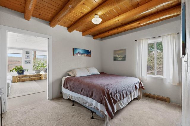 1011 Calle Sierra Vista, Espanola, NM 87532