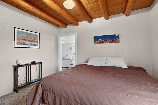 1011 Calle Sierra Vista, Espanola, NM 87532