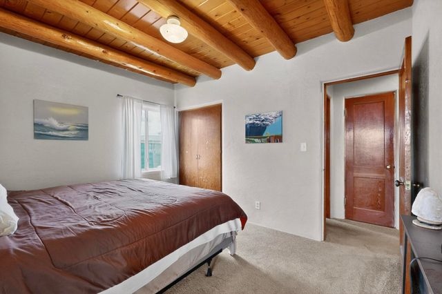 1011 Calle Sierra Vista, Espanola, NM 87532