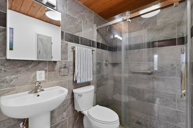 1011 Calle Sierra Vista, Espanola, NM 87532