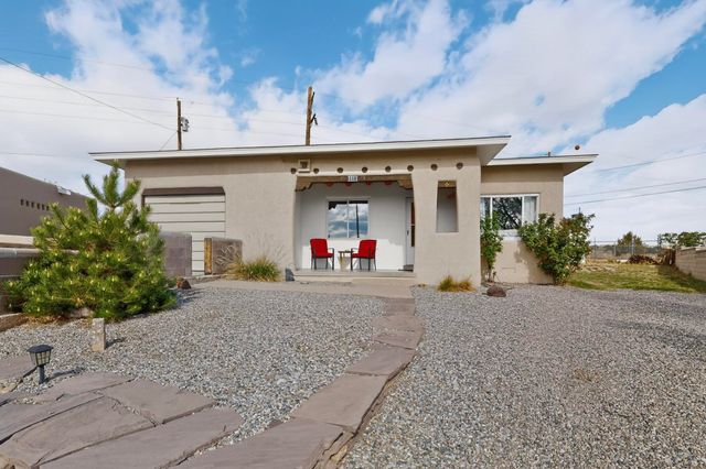 1011 Calle Sierra Vista, Espanola, NM 87532