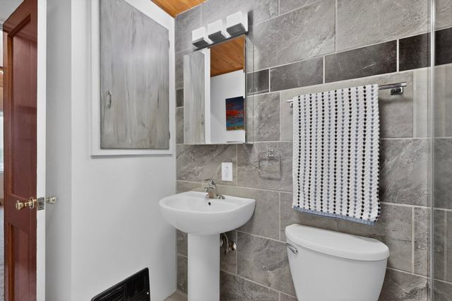 1011 Calle Sierra Vista, Espanola, NM 87532