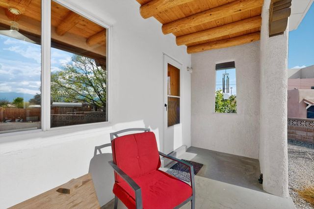 1011 Calle Sierra Vista, Espanola, NM 87532