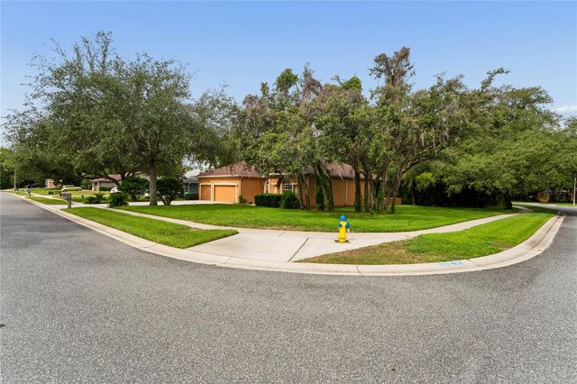 18915 BASCOMB LANE, Hudson, FL 34667