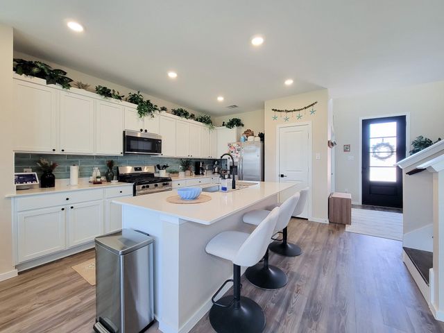 2901 Blossom Crest Way, League City, TX 77573