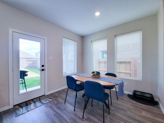 2901 Blossom Crest Way, League City, TX 77573