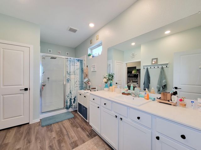 2901 Blossom Crest Way, League City, TX 77573