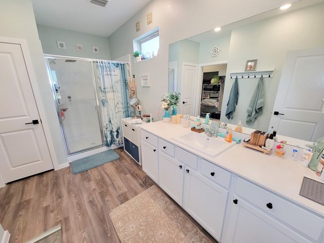 2901 Blossom Crest Way, League City, TX 77573