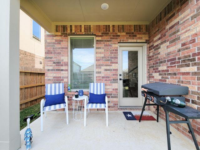 2901 Blossom Crest Way, League City, TX 77573