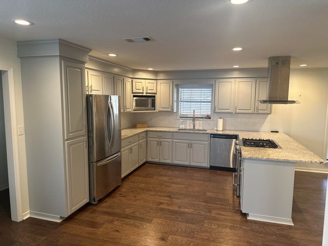 110 Linden, Hattiesburg, MS 39402