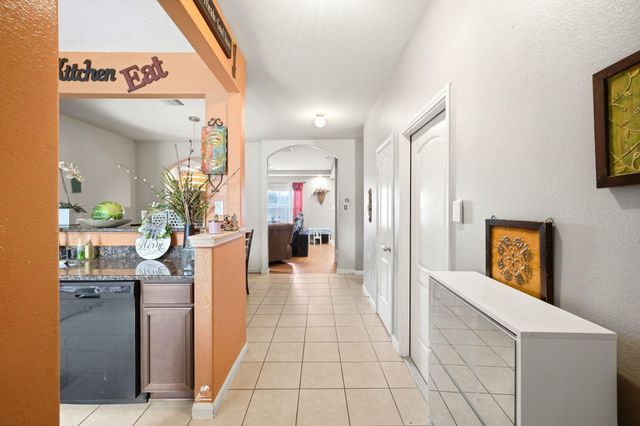20527 Marker Ridge Drive, Humble, TX 77338