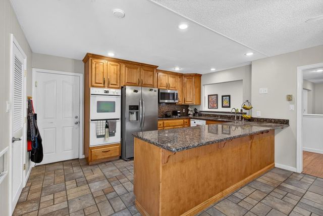 9166 Rundelay Way, Sacramento, CA 95826