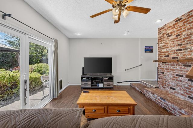 9166 Rundelay Way, Sacramento, CA 95826
