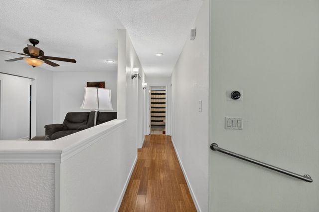 9166 Rundelay Way, Sacramento, CA 95826