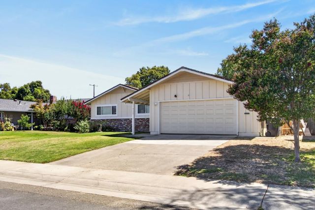 9166 Rundelay Way, Sacramento, CA 95826