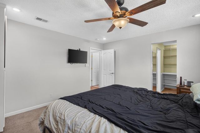 9166 Rundelay Way, Sacramento, CA 95826
