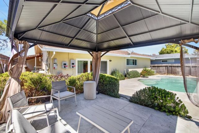 9166 Rundelay Way, Sacramento, CA 95826