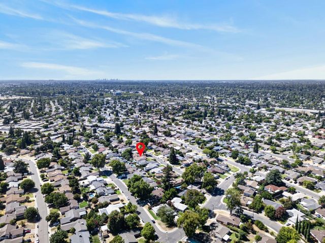 9166 Rundelay Way, Sacramento, CA 95826