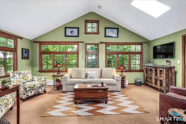 132 Webbs Hill Road, Stamford, CT 06903