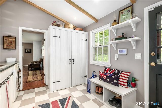 132 Webbs Hill Road, Stamford, CT 06903