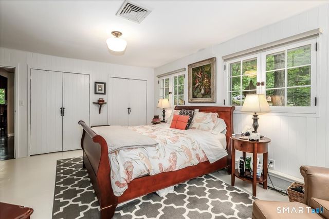 132 Webbs Hill Road, Stamford, CT 06903