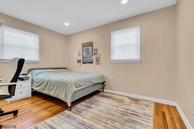 33 Oak Ave, Pequannock Twp., NJ 07440