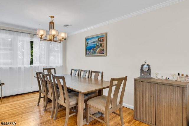 33 Oak Ave, Pequannock Twp., NJ 07440