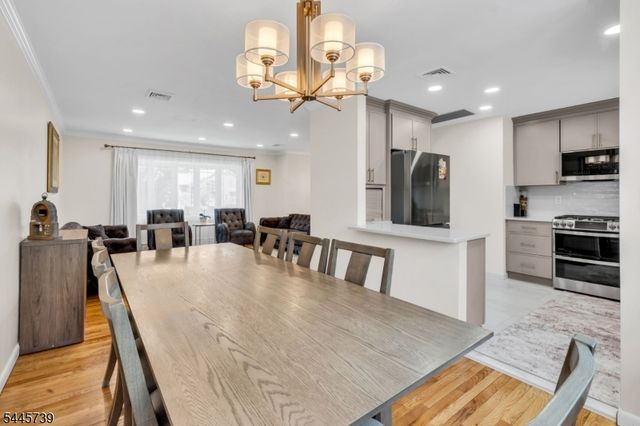 33 Oak Ave, Pequannock Twp., NJ 07440
