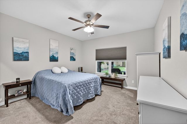 1005 W Chambers Street, Cleburne, TX 76033