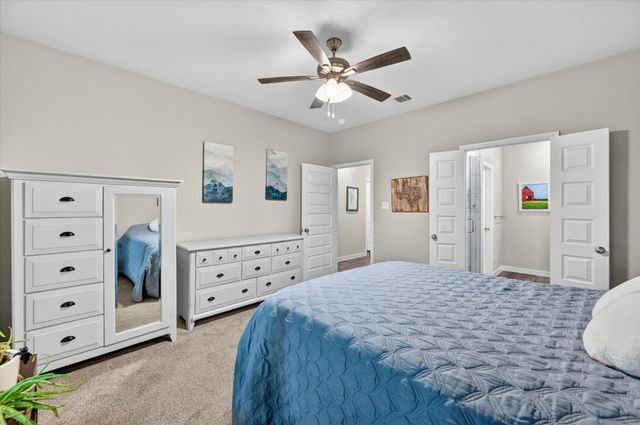1005 W Chambers Street, Cleburne, TX 76033