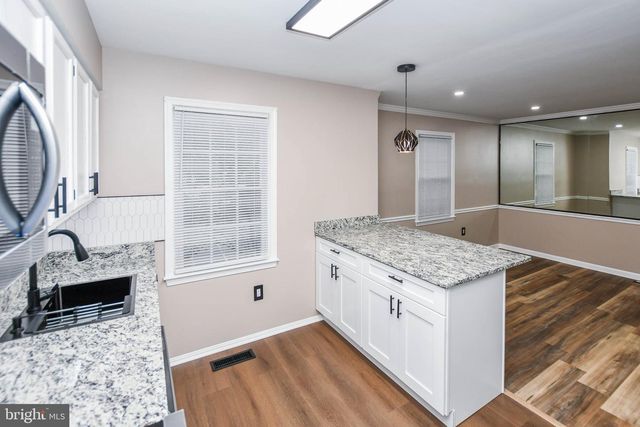 5898 AMBASSADOR WAY, Alexandria, VA 22310
